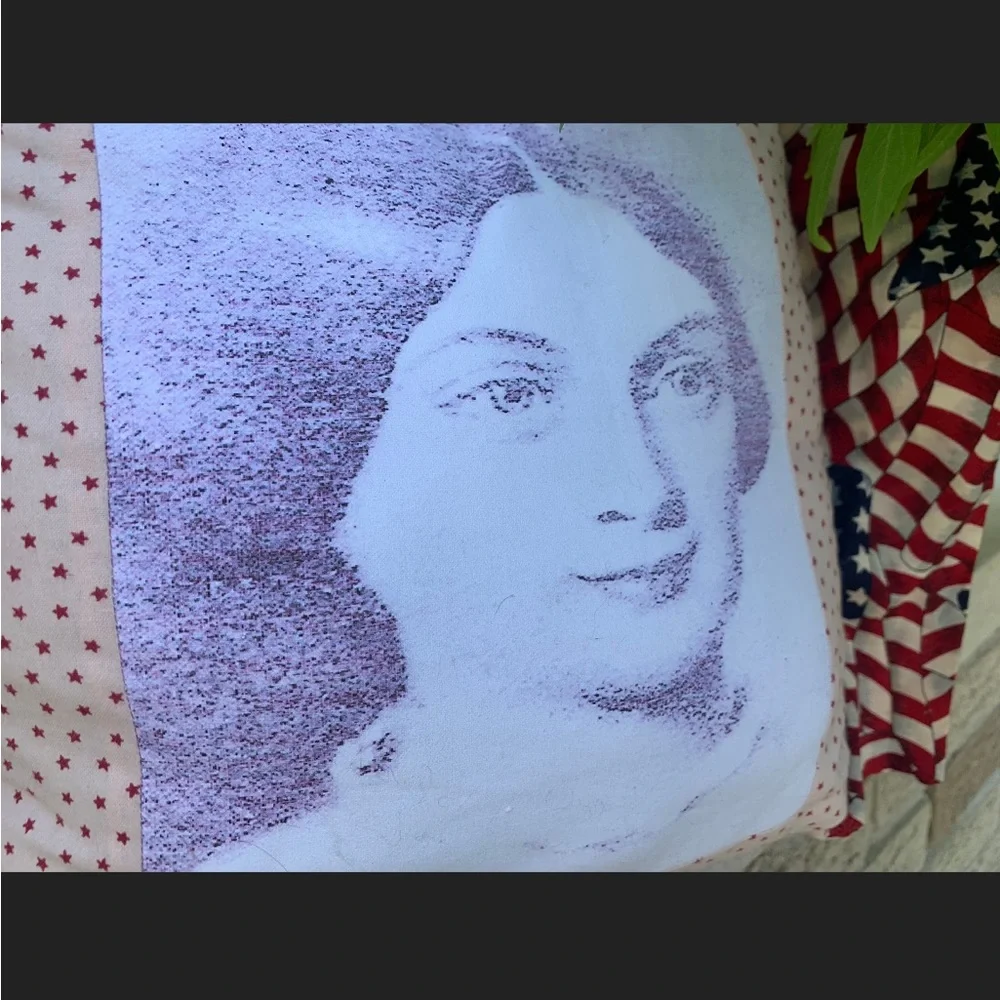 HANDMADE VINTAGE USA PRINTED BETSY ROSS PILLOW